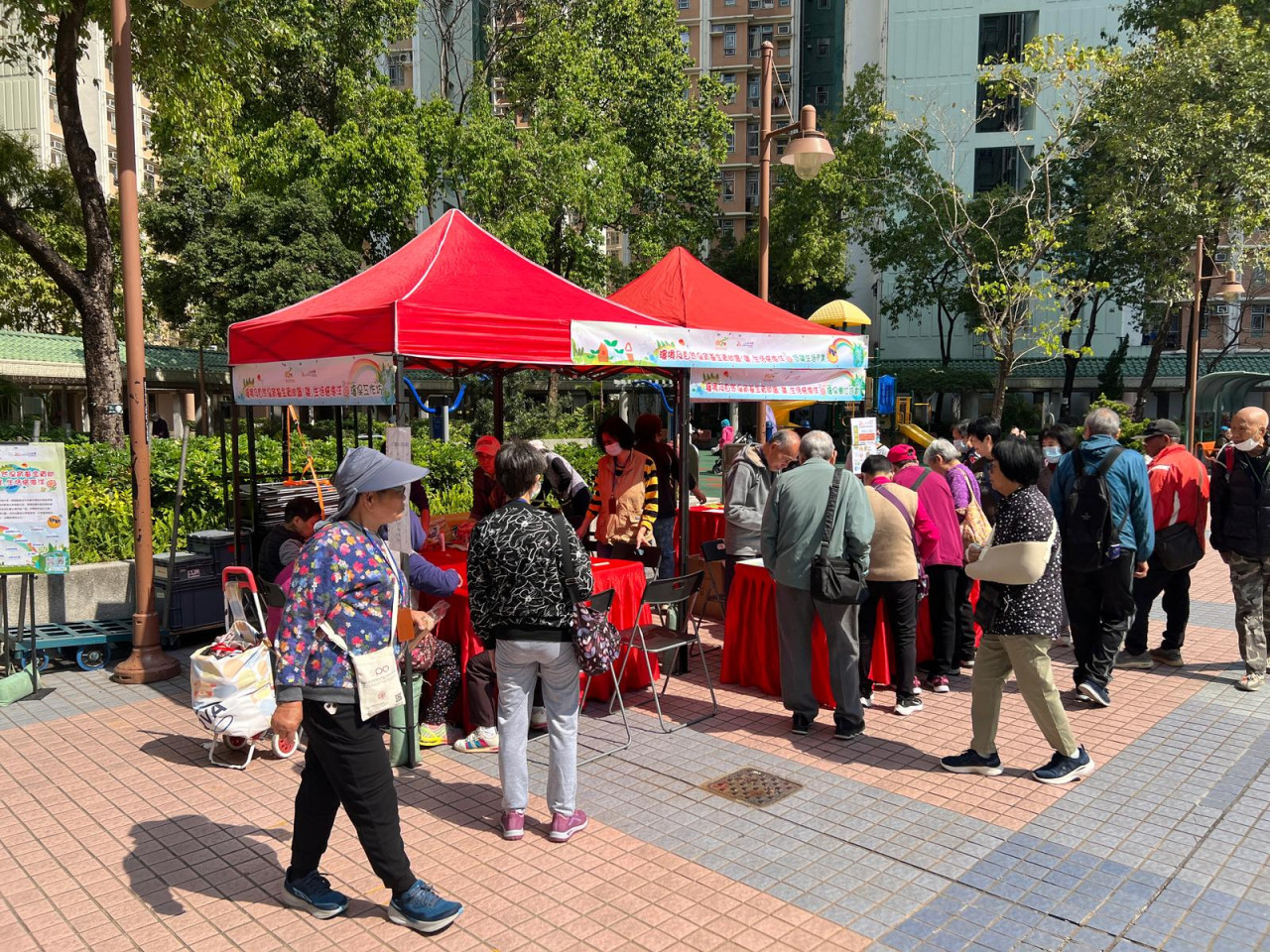 2025年3月20日在天悅邨露天廣場舉行低碳生活市集